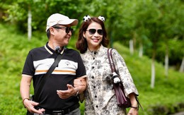 Cuộc sống tuổi xế chiều như 'đôi chim câu' của Chí Trung và bạn gái kém 18 tuổi