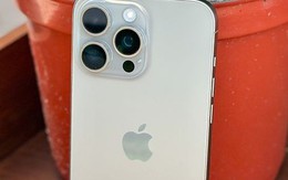 Giá iPhone 15, iPhone 15 Pro Max mới nhất giảm kịch sàn, rẻ chưa từng có, cực dễ mua dù xịn chẳng kém iPhone 16
