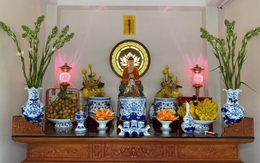 Đây là những vật dụng tuyệt đối không đặt trên bàn thờ