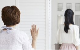 Tôi lên Hà Nội chăm con dâu đẻ nhưng nó coi mẹ chồng như người thừa trong nhà
