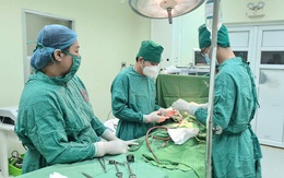 Người phụ nữ ở Quảng Ninh bị xuất huyết tiêu hóa có tiền sử bệnh tiểu đường, tăng huyết áp được cứu sống