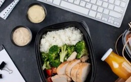 Làm sếp, ở biệt thự, tôi vẫn mang cơm đi làm mỗi ngày