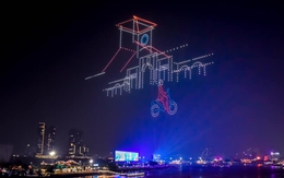 Vì sao drone bị mất kiểm soát khi trình diễn?