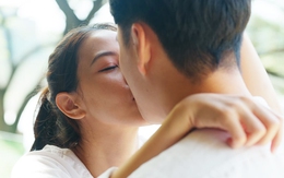 Lúc nào không nên nói gì khi cả hai đang gần gũi?