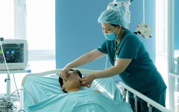 Nhờ sơ cứu đúng cách thiếu niên đuối nước ngừng thở ở biển Rạng được cứu sống