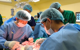Cô gái 27 tuổi suy thận giai đoạn cuối, phải ghép thận vì 3 thói quen sai lầm mà nhiều bạn trẻ Việt mắc phải