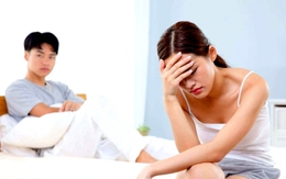 Chồng coi mẹ tôi như người giúp việc nhưng không chịu trả lương