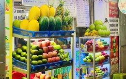 Thực hư về nước ép dưa hấu giá ‘siêu rẻ’ bán đầy thị trường