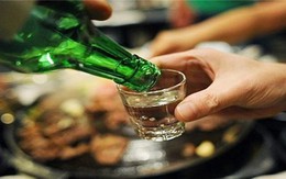 Hai người đàn ông tử vong bất thường nghi do uống rượu