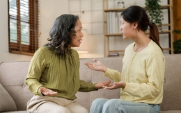 Từ chuyện con dâu nhất quyết 'đi bước nữa': Cởi nút thắt cho cha mẹ già và tương lai của con dâu