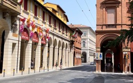 Bologna – Thành phố mái vòm cổ kính, nơi ẩm thực và tri thức hòa quyện giữa lòng nước Ý
