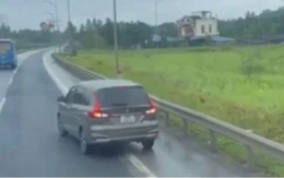 Lùi xe trên cao tốc Hà Nội - Thái Nguyên nữ tài xề bị phạt 35 triệu đồng, trừ 10 điểm GPLX
