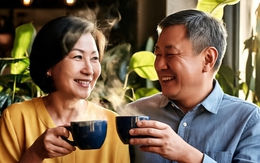 Tôi có nên đi bước nữa với bạn trai chỉ trả một nửa tiền khi đi cà phê?