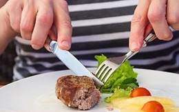 Quy tắc dùng dao nĩa khi ăn đồ Tây