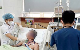 Mua nhầm cồn độc hại để súc miệng, người đàn ông hôn mê sâu