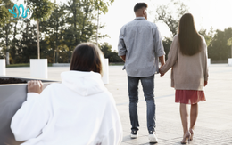 Phía sau chuyện tình 15 năm 'vạn người mê' là bí mật động trời của người chồng 'mẫu mực'