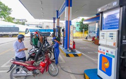 Sau một nhịp giảm sâu, giá xăng dầu bất ngờ đảo chiều tăng vọt