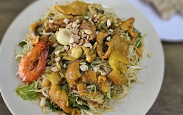 Món phở sợi như lưới đánh cá