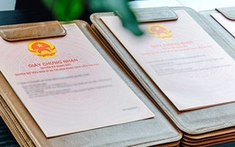 Thủ tục sang tên sổ đỏ 2025 cần những giấy tờ gì theo quy định mới nhất của Luật Đất đai?
