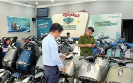 Hà Nội: Cửa hàng kinh doanh xe điện Trung Hiếu công khai kinh doanh số lượng lớn xe máy điện giả nhãn hiệu