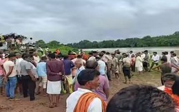 Ngồi gần bờ sông, người phụ nữ bị "thứ" đáng sợ cắn tử vong