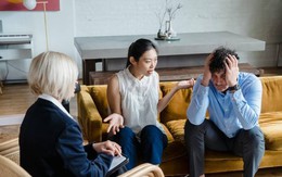 Giúp mẹ chồng che giấu bí mật, 3 năm sau, nàng dâu trả giá đắt