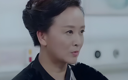 Mỗi lần thấy con dâu sắm sửa mà tôi xót tiền thay con trai, ai ngờ một câu nói của con làm tôi ê chề