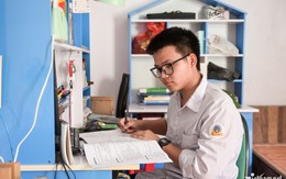 Lý do đặc biệt giúp thủ khoa toàn quốc có bố là phụ hồ đạt 9,25 điểm môn Văn