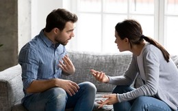 Tại sao 'gái có công' mà chồng... vẫn 'phụ'?