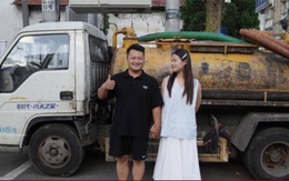 Tưởng ế vì nghề dọn phân, không ngờ có người đẹp vượt 700km đến kết đôi