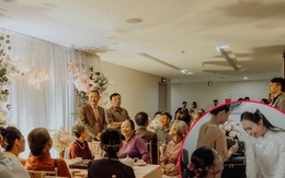 Cô gái Ninh Bình làm lễ đón dâu ở chung cư, em bé hàng xóm níu váy không rời
