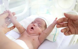 Hành trình 103 ngày kỳ diệu nuôi bé sinh non chỉ nặng 550 gram