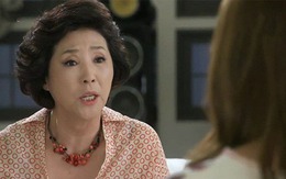 Lặn lội đến thăm cháu ngoại ngày đầy tháng, mẹ tôi phải ngậm ngùi ra về trong nước mắt