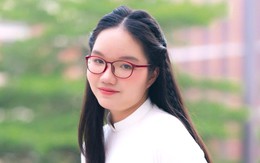 Nữ sinh Hà Nội với ‘cú ăn ba’ thủ khoa chuyên Anh thi lớp 10