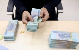 Gửi tiết kiệm 6 tháng hay 1 năm: Ngân viên ngân hàng giàu kinh nghiệm đưa ra lời khuyên chính xác