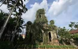 Cận cảnh nhà thờ bỏ hoang ở Ninh Bình nhìn xa như 'lâu đài' cổ tích