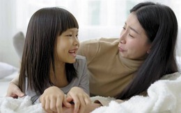 Cha mẹ thường xuyên trò chuyện với con vào thời điểm này, con lớn lên hạnh phúc và giỏi giang