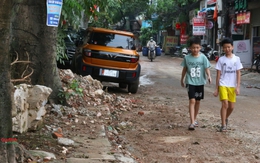 Hà Nội: Người dân khốn khổ vì đường Thanh Bình bị 'băm nát' sau hơn 1 năm thi công
