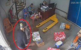 Mâu thuẫn cá nhân, gã thanh niên đến nhà truy sát 3 đồng nghiệp cũ