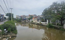 Ninh Bình: Mẹ ôm con 5 tháng tuổi nhảy sông tự tử