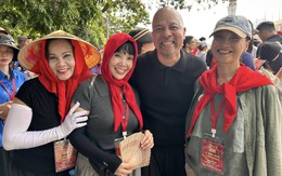 NSND Lê Khanh, Lan Hương và dàn diễn viên VFC hào hứng hợp luyện chuẩn bị A80