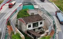 Số phận ngôi nhà 'cứng đầu' sẵn sàng nằm giữa đường cao tốc không chịu di dời dù được đền bù tới 6 tỷ đồng hiện ra sao?