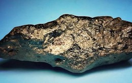 Một vật thể ngoài hành tinh 4,56 tỷ năm tuổi đã đâm vào một ngôi nhà ở Mỹ: Các nhà khoa học cho biết nó già hơn Trái Đất 17 triệu năm!
