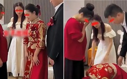 Cô dâu quỳ lạy xin cắt đứt quan hệ với mẹ ruột vì 2 tỷ đồng sính lễ