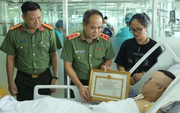Tin sáng 23/8: Lời nhắn nhủ của GĐ Công an Hà Nội khi đến thăm Đại úy Lê Đình Công; Biển Đông sắp đón bão số 5 mạnh cấp 11