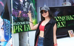 Fan nữ mặc sexy đi xem đại nhạc hội