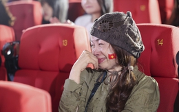 'Viết tiếp câu chuyện hòa bình' được Tùng Dương đầu tư làm MV như một thước phim điện ảnh