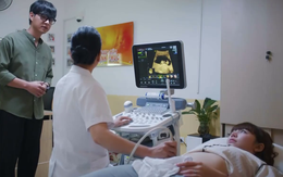 Toàn vui mừng khi biết Trúc Lam không bỏ con