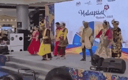 Hà Nội: Khoảnh khắc người đàn ông rơi từ tầng cao siêu thị Aeon Mall Long Biên xuống đất