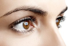 Mắt đỏ, nhìn mờ thoáng qua? Coi chừng dấu hiệu sớm của đột quỵ mà nhiều người hay bỏ qua